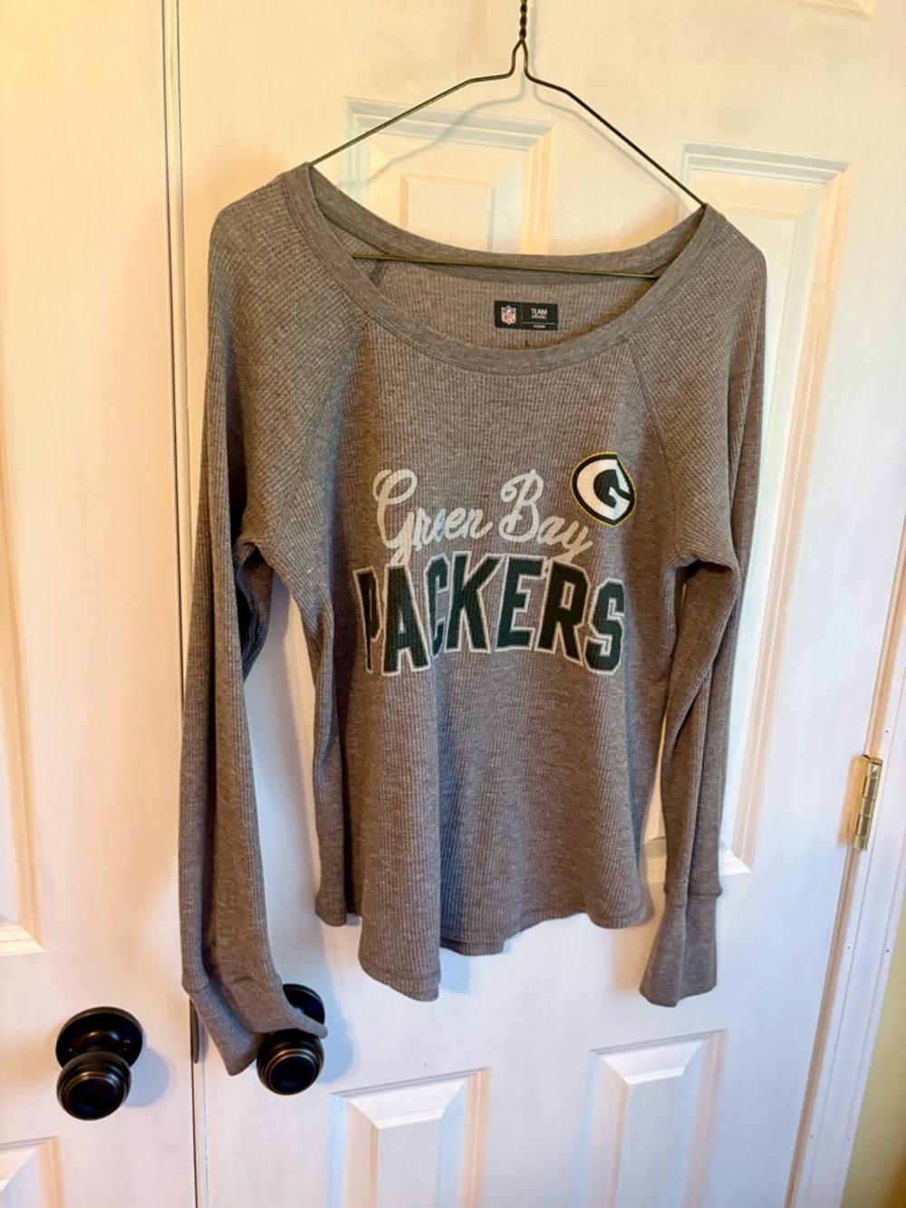 NFL Women's Gray Waffle Knit Long Sleeve Top